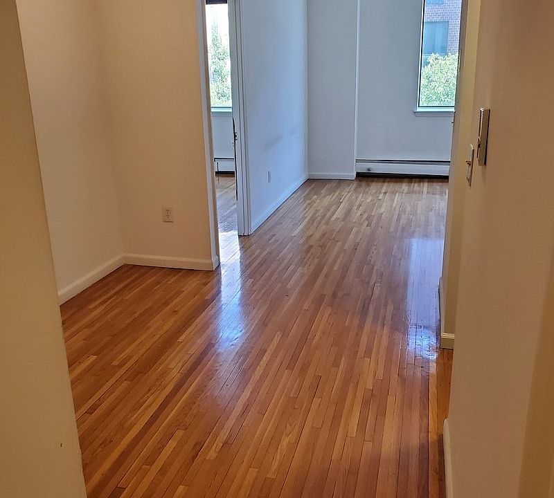 1st image of 449 W 44th St APT 2M