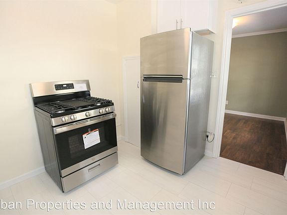3rd image of 1416 El Camino Real APT 2