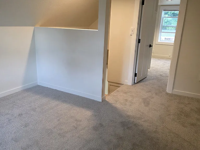 2326 SE 152nd Ave — Photo 7