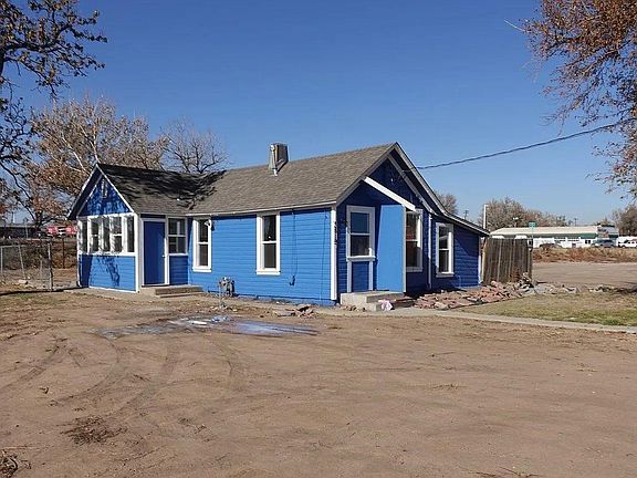 2nd image of 3819 Idaho St