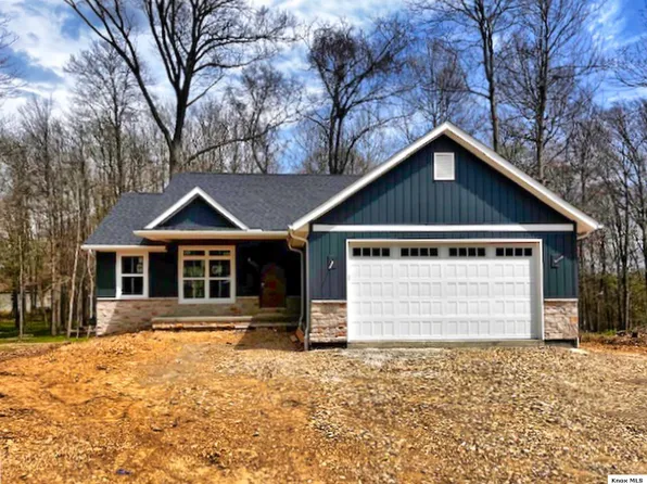 532 Floral Valley Dr W, Howard, OH 43028