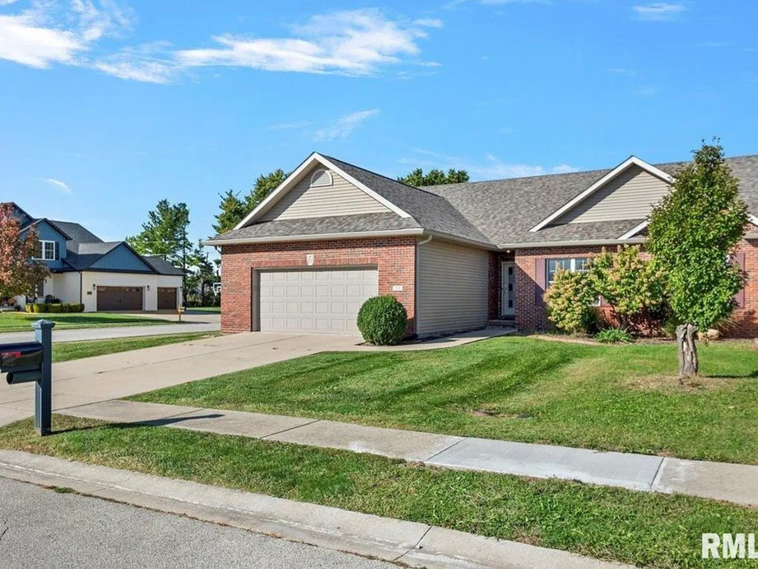 3 bed, 1579 sqft, $2,350 — Photo 1