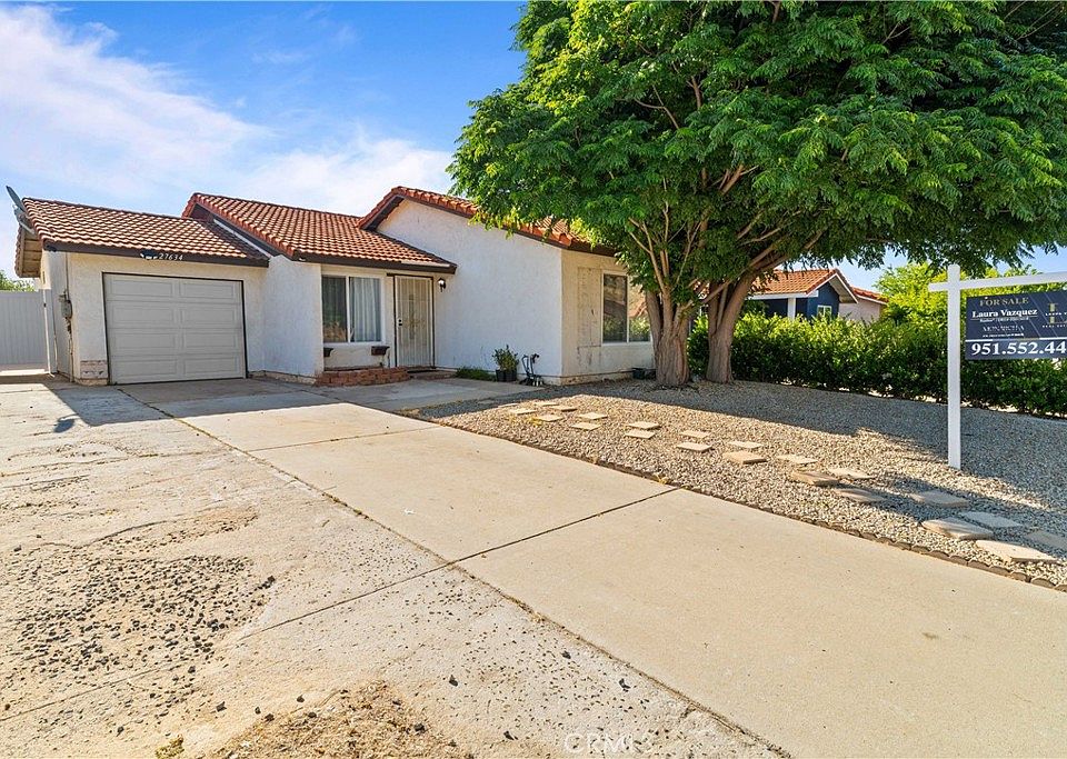 1st image of 27634 Genevieve Dr