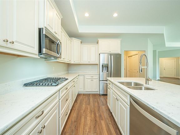 4th image of 2813 Nw 38th Ln
