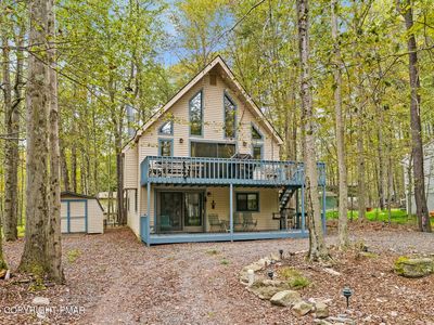 229 Wyomissing Dr, Pocono Lake, PA, 18347