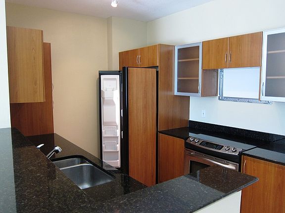 2nd image of 804 E Windward Way APT 602