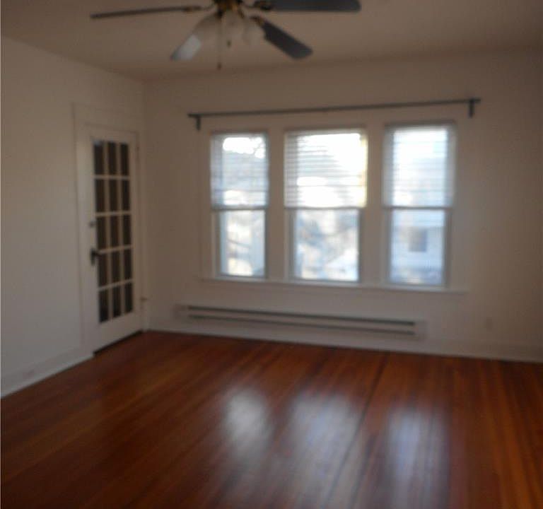 2nd image of 87 Meadow St