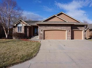 3162 N Pepper Ridge Ct, Wichita, KS 67205