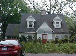 3 Gaffers Ct, Latham, NY 12110