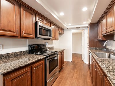 10390 Wilshire Blvd APT 1005, Los Angeles, CA, 90024