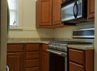 917 Grand Ave, Waukegan, IL