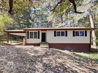 425 Stephenson Rd, Stone Mountain, GA 30087