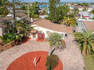 16209 3rd St E, Redington Beach, FL 33708