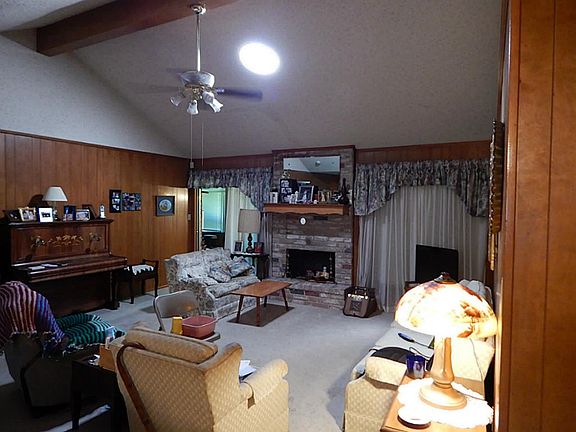 5th image of 110 Brookside Ln