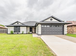 6514 Aires Dr, Arlington, TX 76001