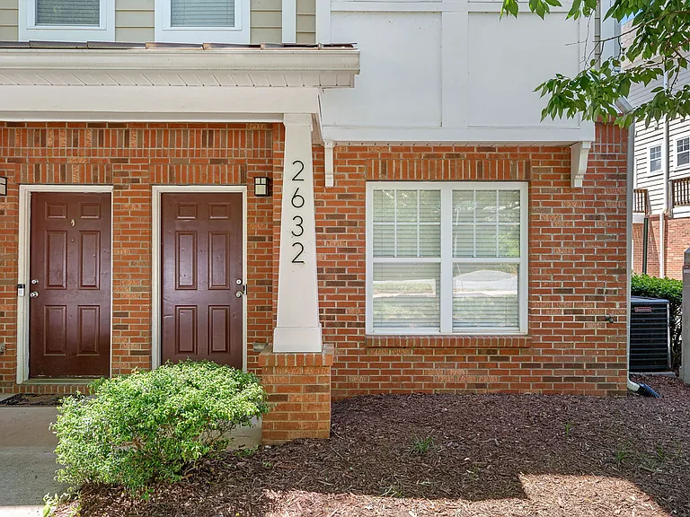 2632 Weddington Ave — Photo 29