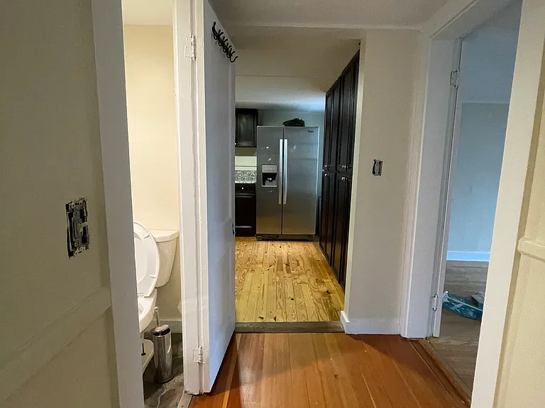 12 Fleet St #B — Photo 7