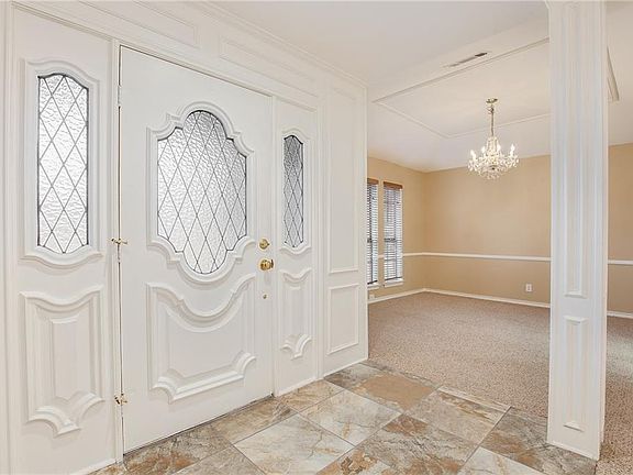 4th image of 3241 Maverick Dr