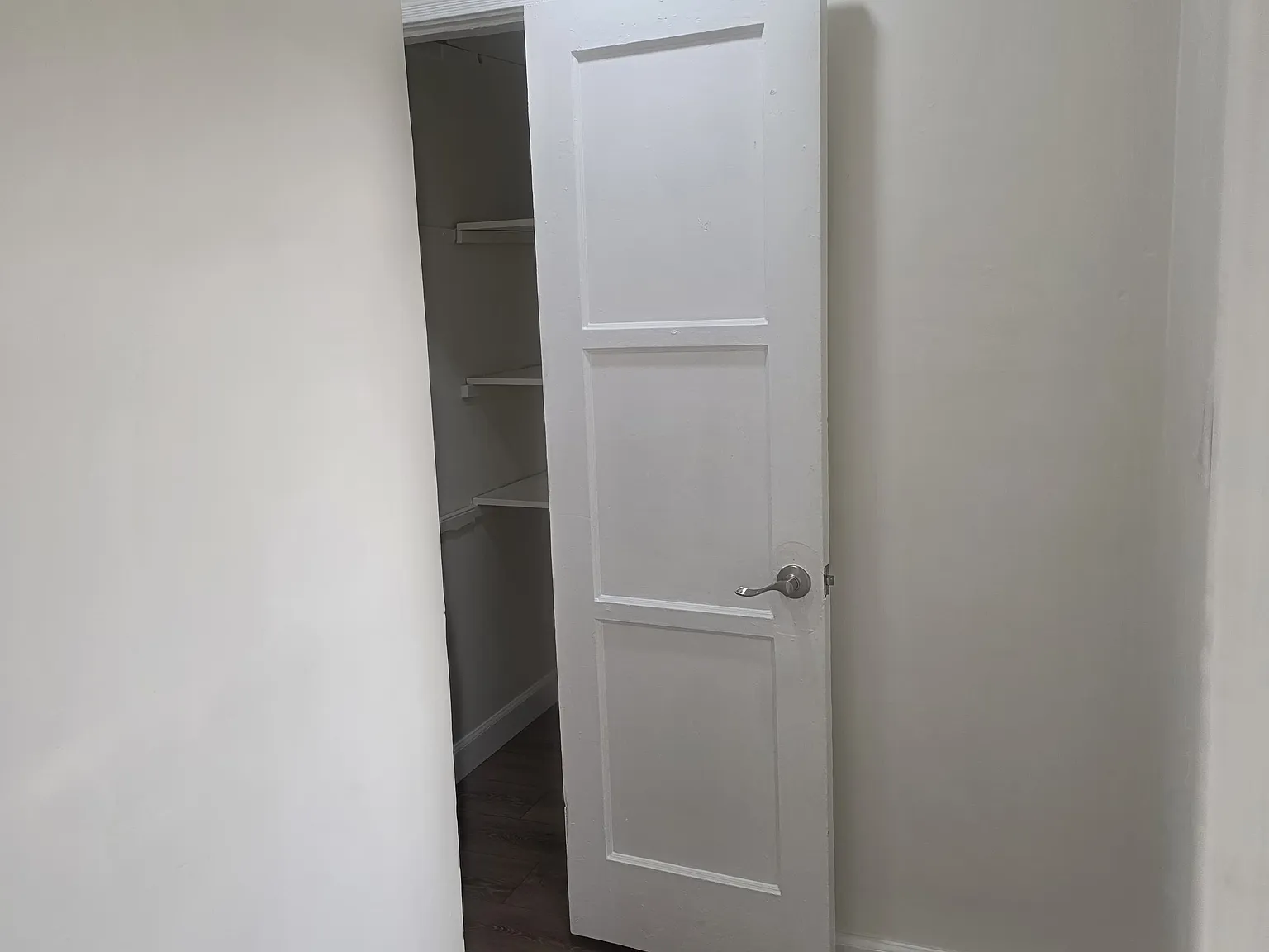 1 bed, 450 sqft, $1,700 — Photo 2