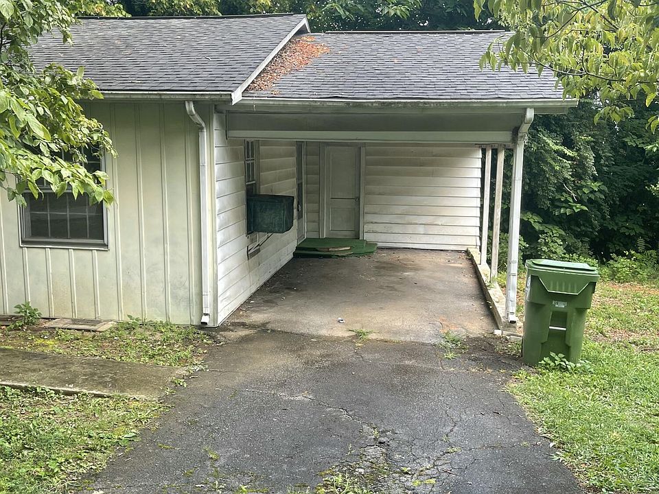 2nd image of 1405 Wales Ave