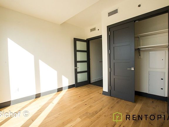 5th image of 10 Montieth St #438C