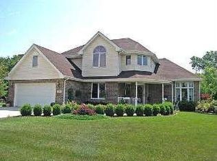 1410 Creekside Ct, New Lenox, IL 60451