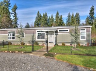 925 Tipsoo Loop N, Rainier, WA 98576