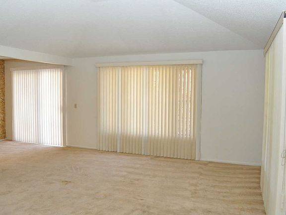 4th image of 310 Shadybrook Ln