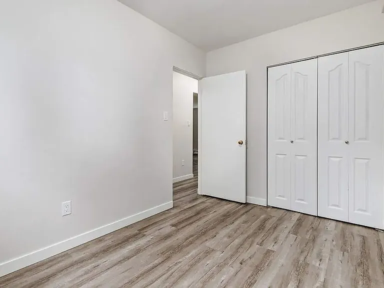 2627 Lacon St #2 — Photo 22