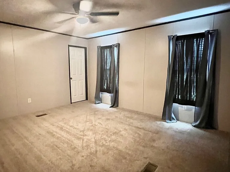 19310 Gourdon Ln — Photo 17