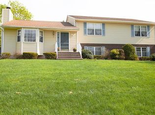 2 Bennington Pl, Piscataway, NJ 08854