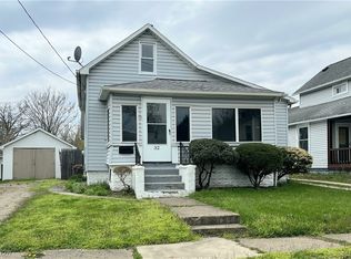 32 21st St NW, Barberton, OH