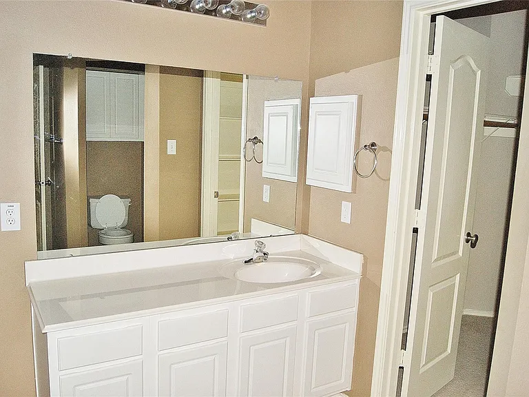 2606 Shear Water Ct — Photo 12