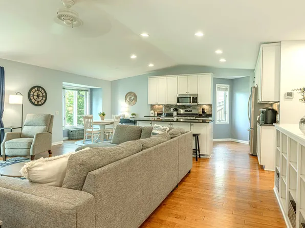7540 Widgeon Way, Madison, WI 53717