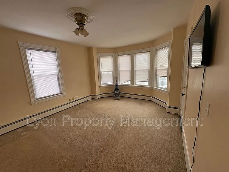 1134 Social St #1 — Photo 15