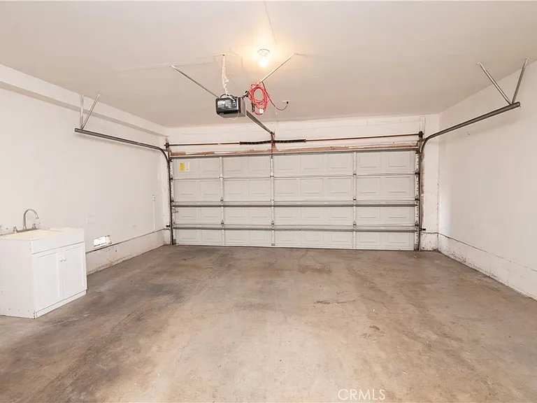 328 W 7th St — Photo 28