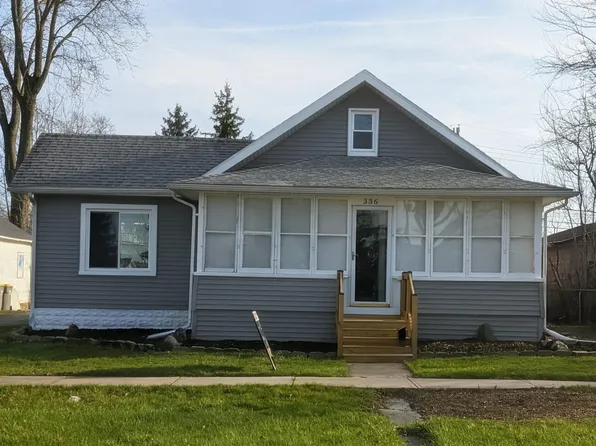 336 W Oak St, Butler, IN 46721