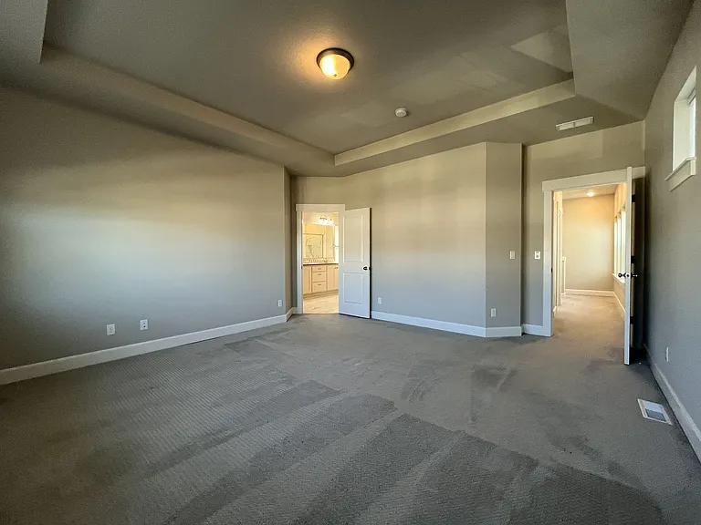 7002 SE Genrosa St — Photo 28