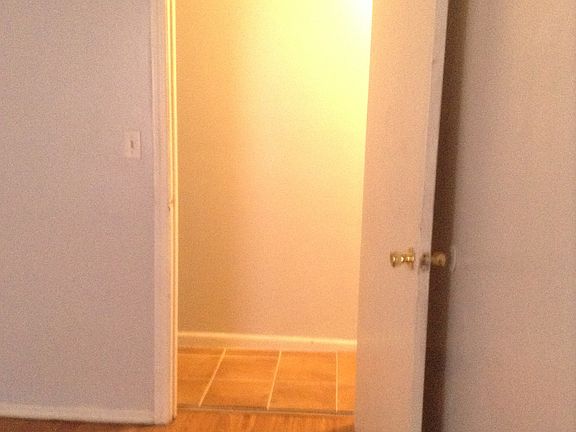 5th image of 521 N Hawthorne St #523