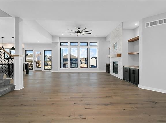 3rd image of 13423 Terrace Park Dr