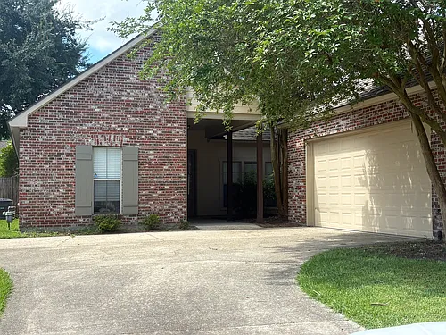 10352 Hillmont Ave Photo 1