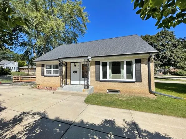 543 North 103rd STREET, Wauwatosa, WI 53226