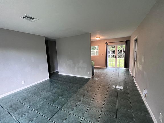 3rd image of 6220 SW 16th Street