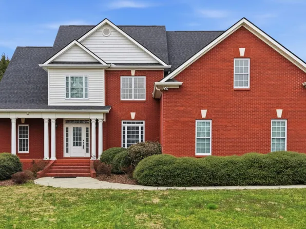 825 Dennis Ave, Jasper, TN 37347