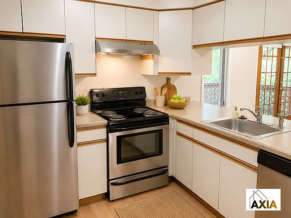 2nd image of 1927 Canyon Blvd APT 201