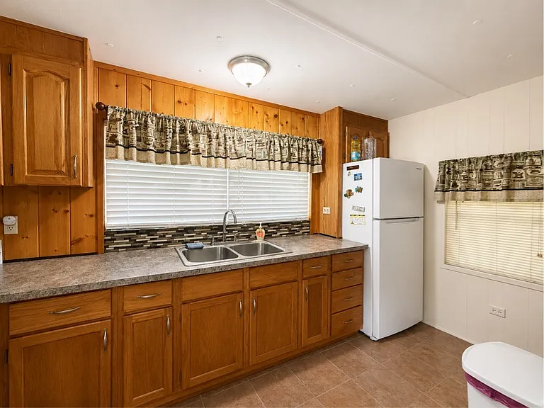 120 Boca Raton Rd — Photo 6