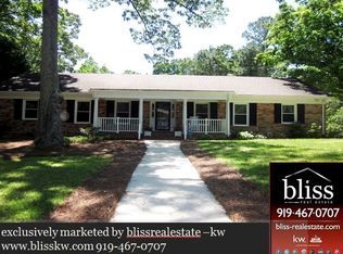 600 Ellynn Dr, Cary, NC 27511