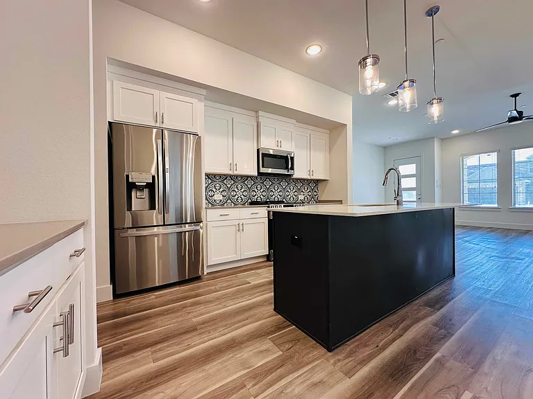 808 Eaglescliffe Lndg #808 — Photo 7