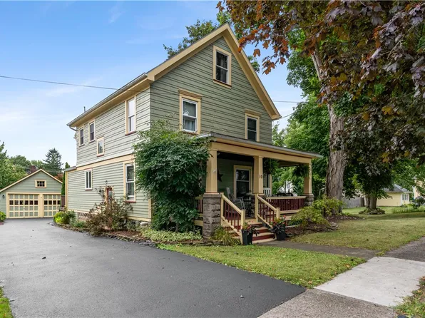 10 Park St, Shortsville, NY 14548
