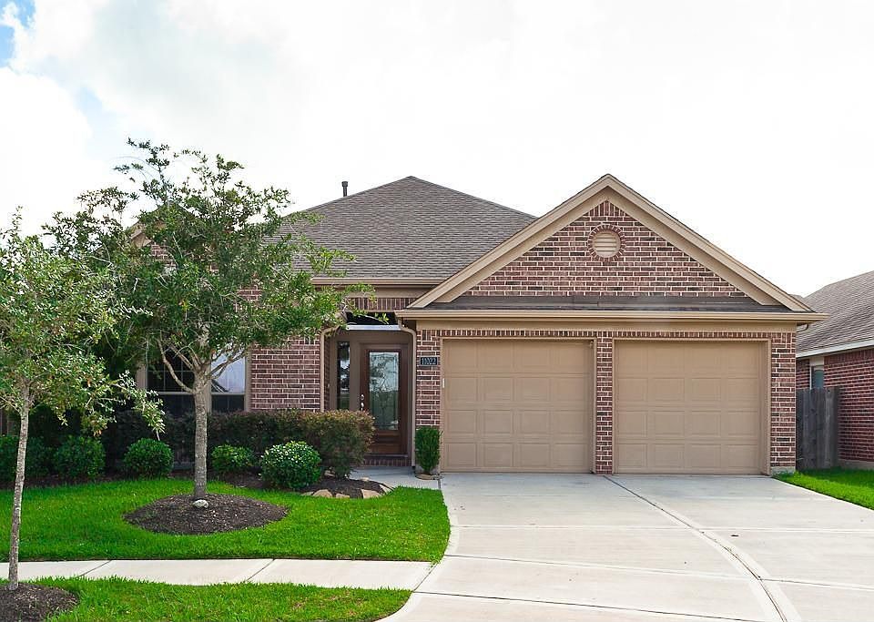 1st image of 11022 Brighton Gardens Dr